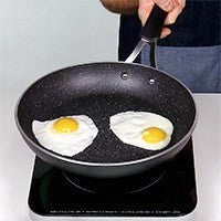 Poêle à frire en aluminium forgé antiadhésif « The Rock  » 24 cm / 30 cm